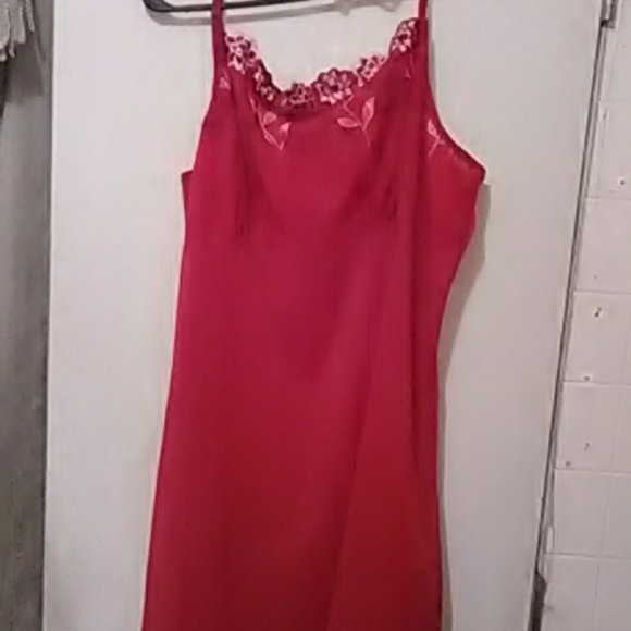♥️♥️NWOT Sheer & Sexy Red Nighty♥️♥️ - Picture 2 of 8